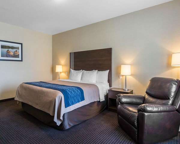  - Comfort Inn & Suites Fox Creek