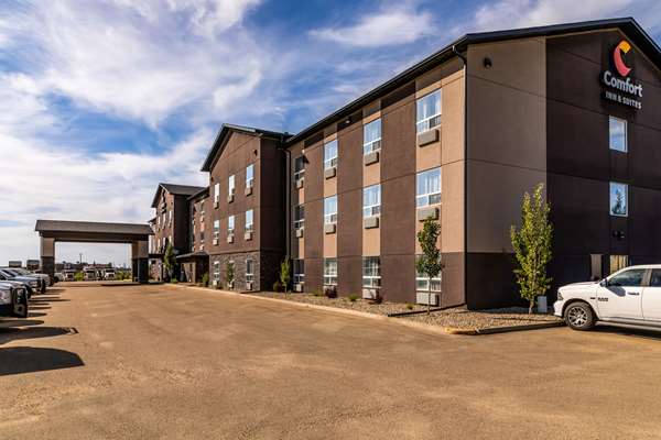 Exterior view - Comfort Inn & Suites Fox Creek