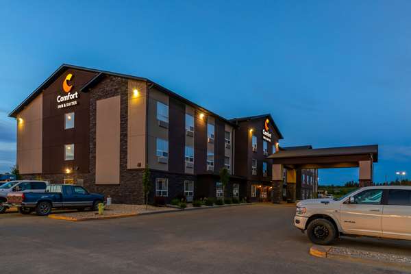 Exterior view - Comfort Inn & Suites Fox Creek