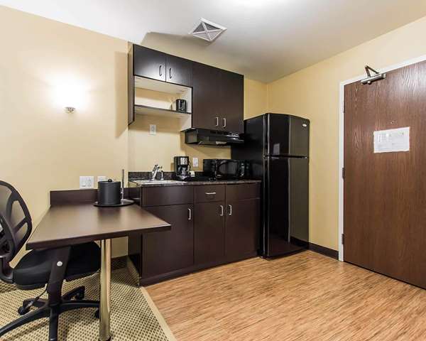  - Quality Inn Moncton