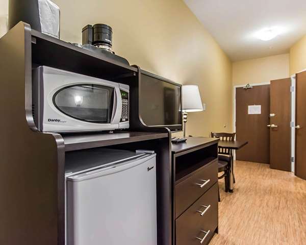  - Quality Inn Moncton