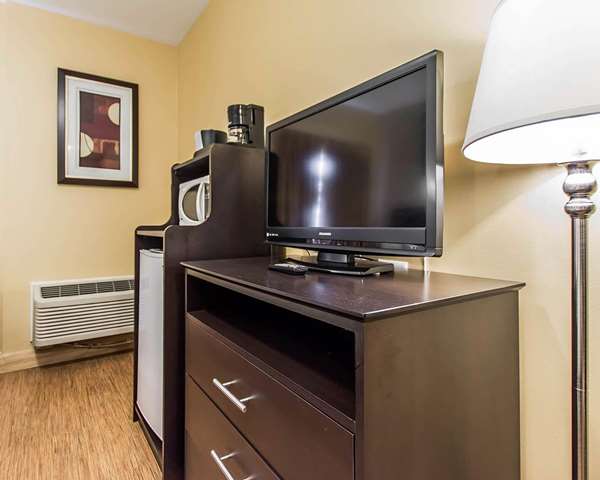  - Quality Inn Moncton