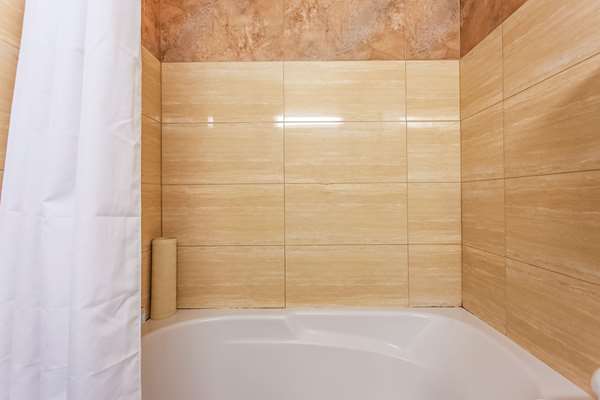  - Quality Inn Merritt