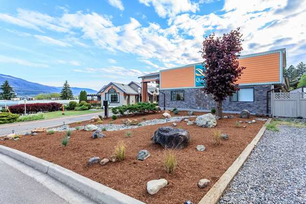 Exterior view - Quality Inn Merritt