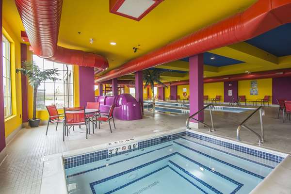 Pool - Comfort Suites Regina