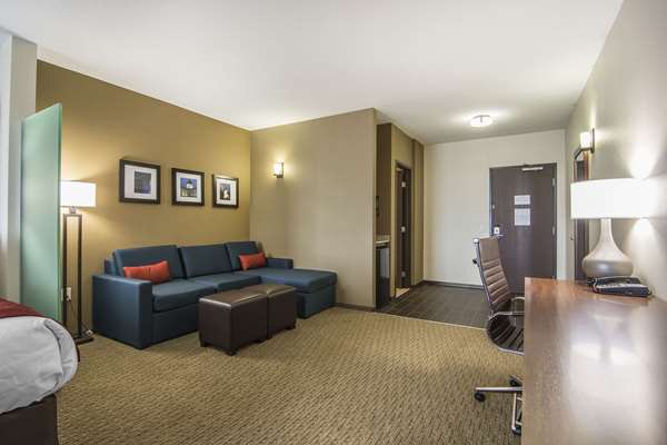  - Comfort Suites Regina