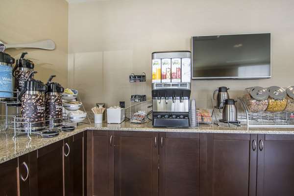 Amenities - Comfort Suites Regina