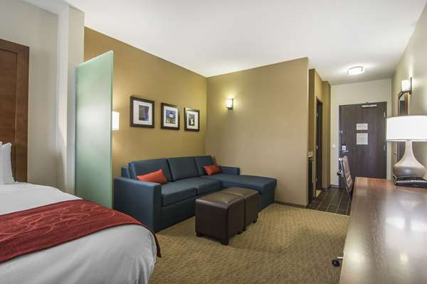  - Comfort Suites Regina