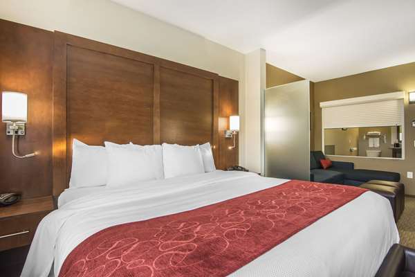  - Comfort Suites Regina