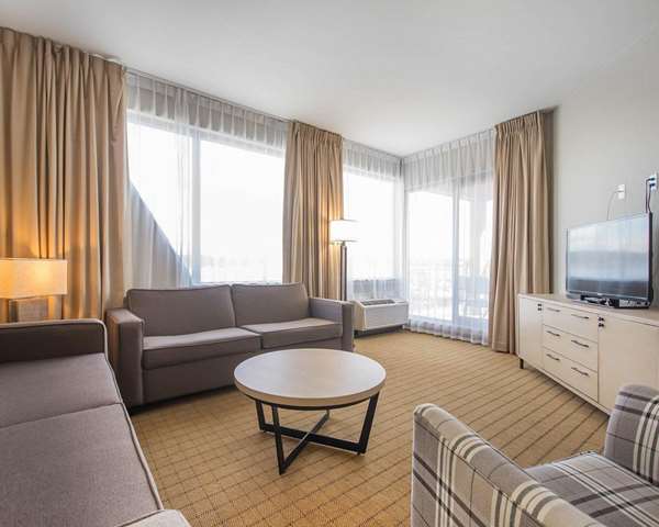  - Comfort Inn & Suites Campbell River