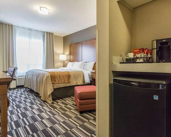  - Comfort Inn & Suites Nisku