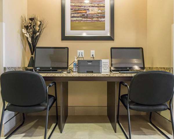 Conference Area - Comfort Inn & Suites Nisku