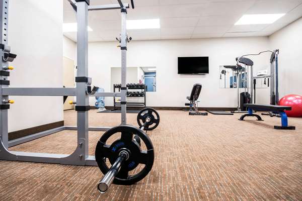 Fitness/ Exercise Room - Comfort Inn & Suites Merritt