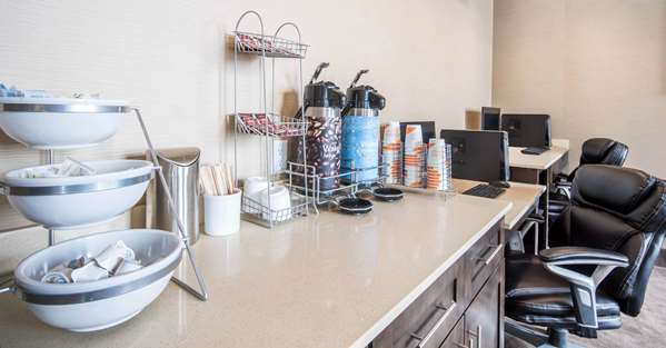 Conference Area - Comfort Inn & Suites Merritt