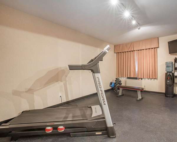 Fitness/ Exercise Room - Econo Lodge Taber