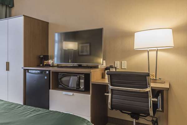  - Quality Inn Sept Iles