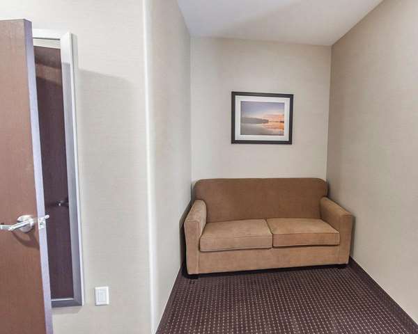  - Comfort Inn & Suites Bonnyville