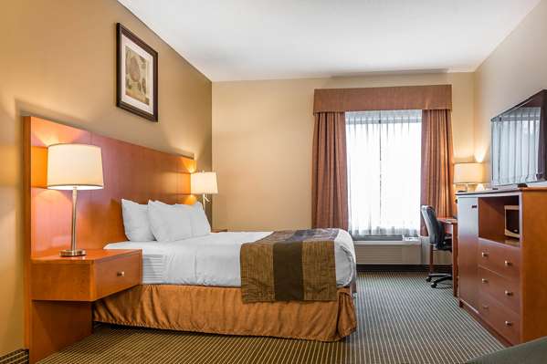  - Quality Inn & Suites Hawkesbury