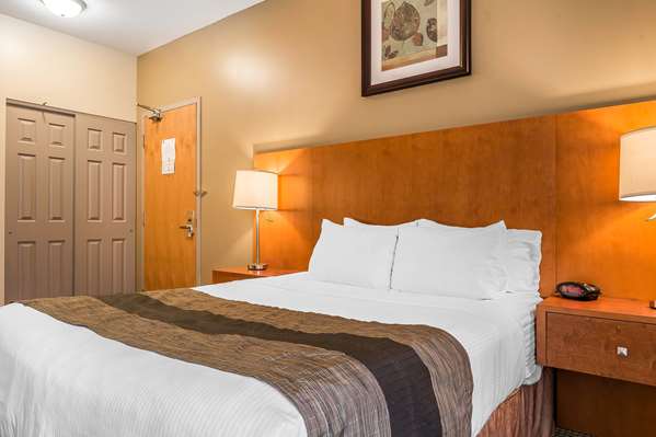  - Quality Inn & Suites Hawkesbury