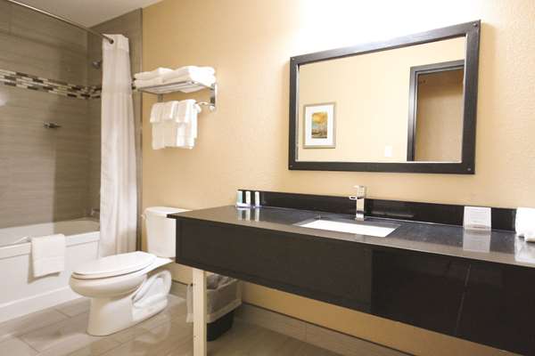  - Quality Inn Bracebridge