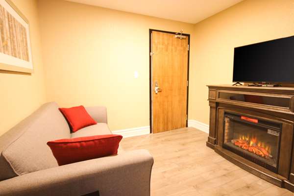 Suite - Quality Inn Bracebridge