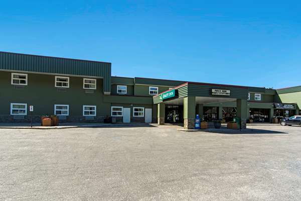 Exterior view - Quality Inn Bracebridge