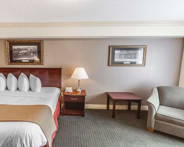  - Quality Inn & Suites Hinton