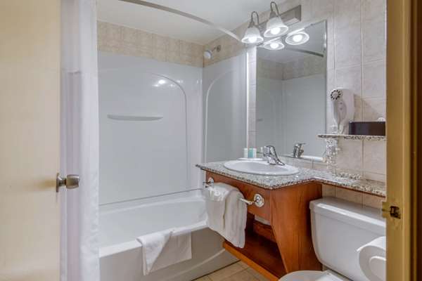  - Clarion Hotel Sudbury