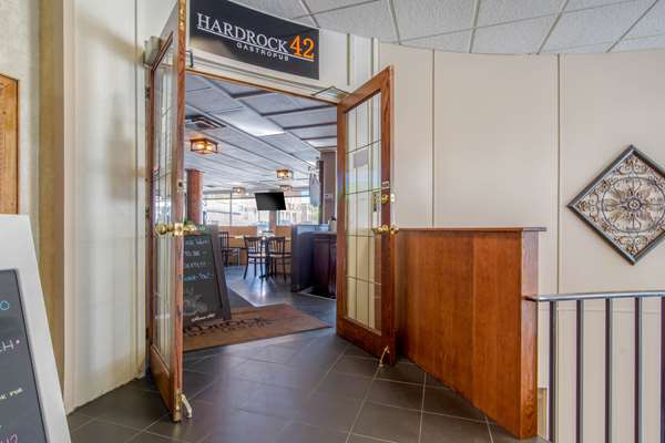 Restaurant - Clarion Hotel Sudbury