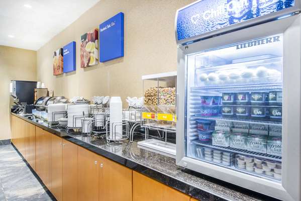 Amenities - Comfort Inn & Suites Collingwood