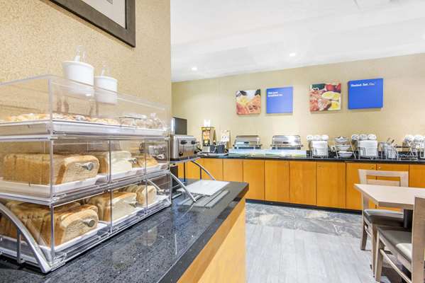 Amenities - Comfort Inn & Suites Collingwood