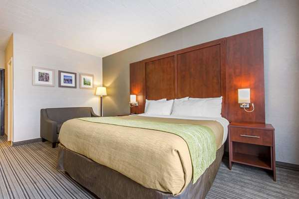  - Comfort Inn & Suites Collingwood