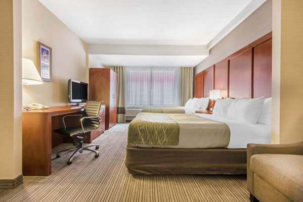  - Comfort Inn & Suites Collingwood