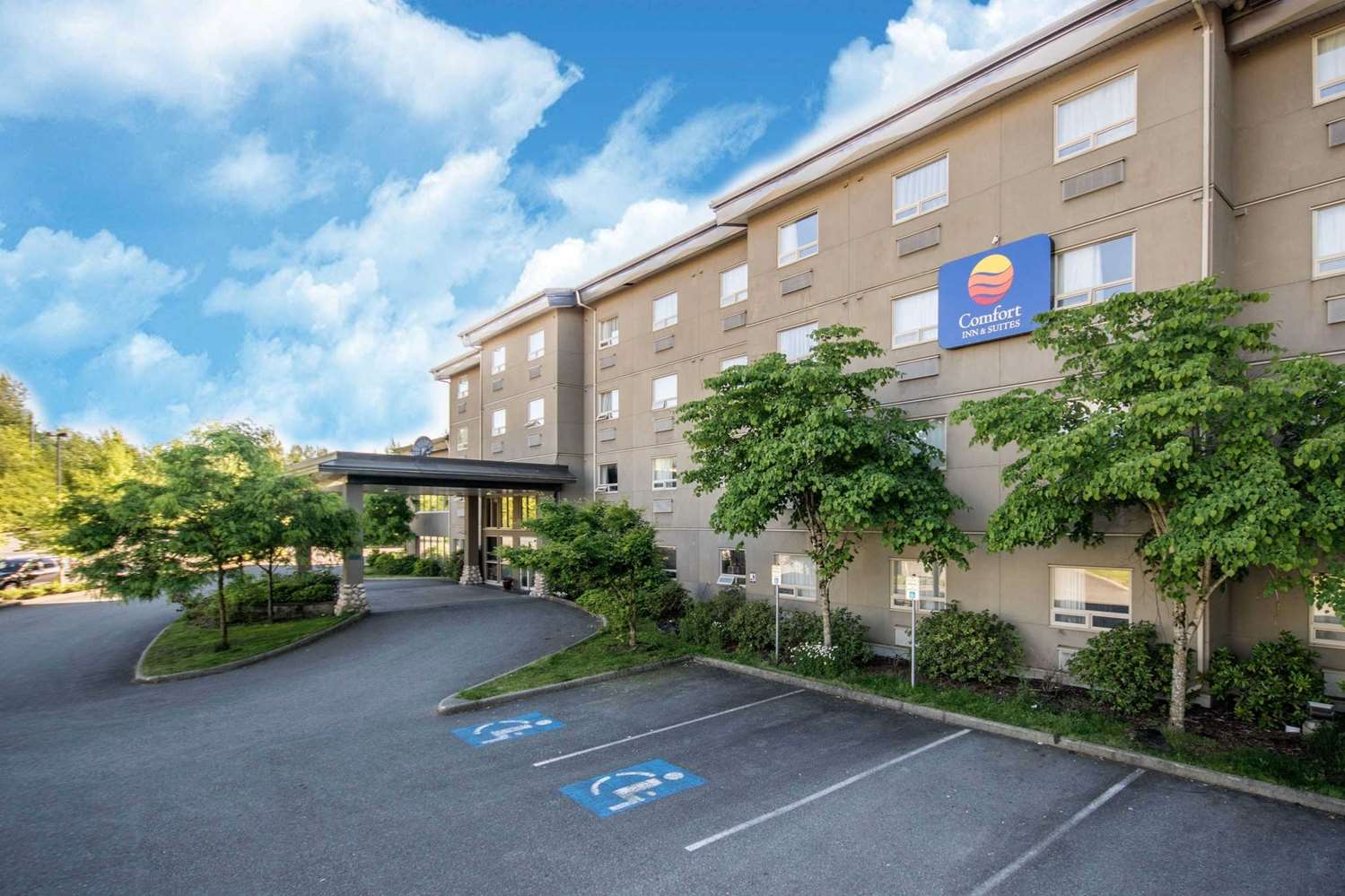 Comfort Inn & Suites Langley, BC See Discounts