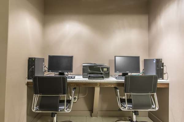 Conference Area - Quality Inn Airport Dieppe