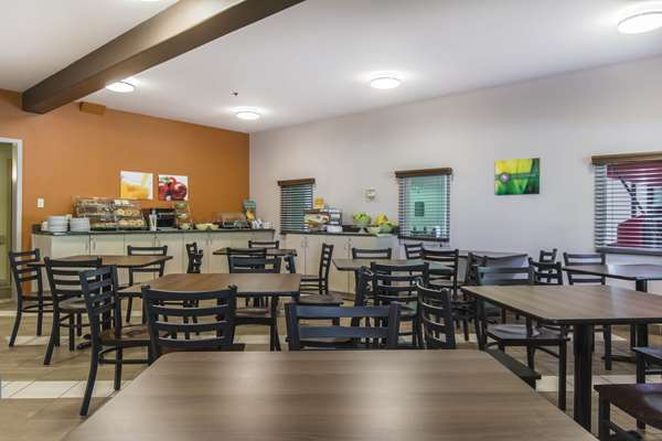 Amenities - Quality Inn Airport Dieppe