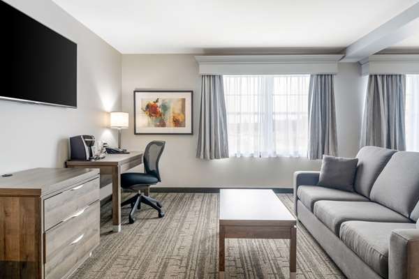 Suite - Quality Inn & Suites Fredericton