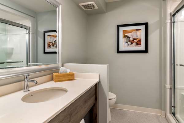 Suite - Quality Inn & Suites Fredericton