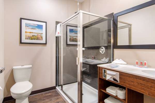  - Econo Lodge Fox Creek