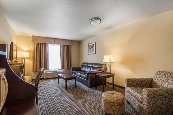Suite - Quality Inn & Suites Yorkton