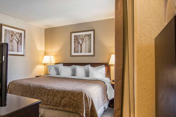 Suite - Quality Inn & Suites Yorkton