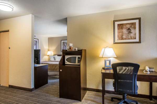 Suite - Quality Inn & Suites Yorkton