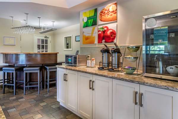 Amenities - Quality Inn & Suites Amsterdam Quispamsis