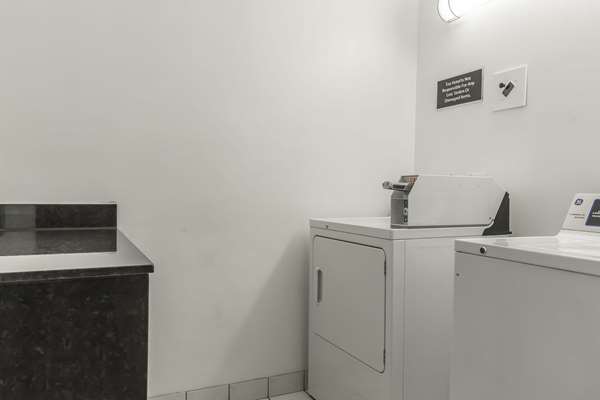 Amenities - Quality Inn & Suites Saskatoon