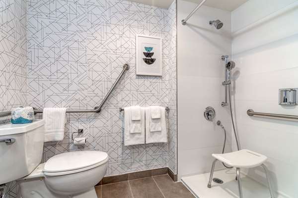  - Clarion Hotel & Conference Centre Abbotsford