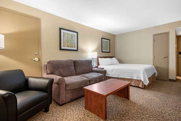 - Clarion Hotel & Suites Brandon