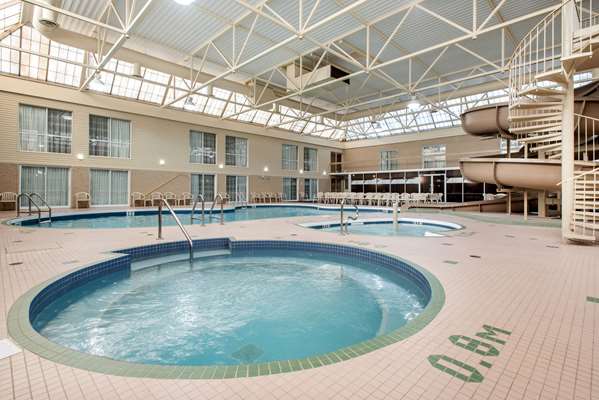 Pool - Clarion Hotel & Suites Brandon