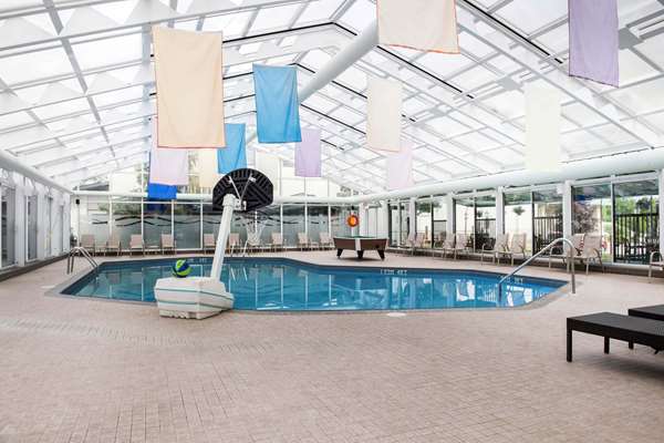 Pool - Clarion Hotel & Conference Center Pembroke