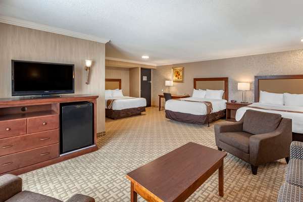 Suite - Quality Inn & Conference Center Midland