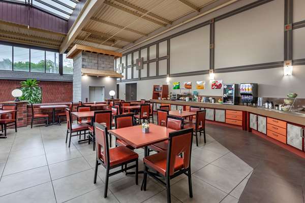 Amenities - Quality Inn & Conference Center Midland